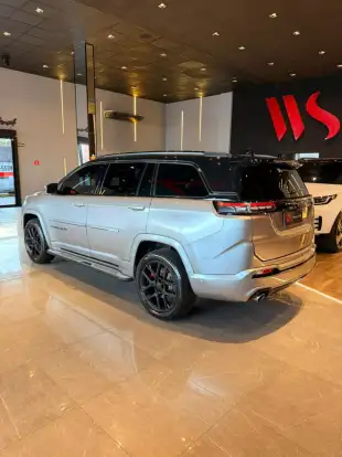 JEEP-COMMANDER-2024