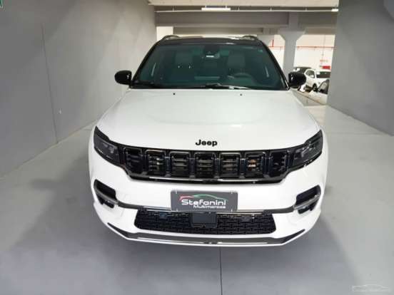 JEEP-COMMANDER-2024