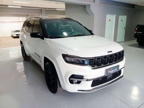 JEEP-COMMANDER-2024