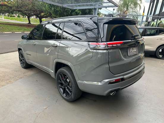 JEEP-COMMANDER-2.0 HURRICANE 4 TURBO GASOLINA BLACKHAWK AT9 JEEP-COMMANDER-2025