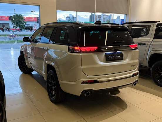JEEP-COMMANDER-2.0 HURRICANE 4 TURBO GASOLINA BLACKHAWK AT9 JEEP-COMMANDER-2024