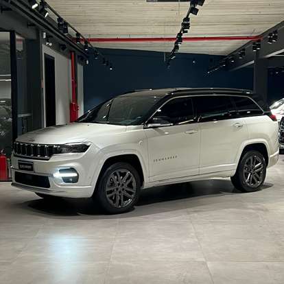 JEEP-COMMANDER-2.0 HURRICANE 4 TURBO GASOLINA OVERLAND AT9 JEEP-COMMANDER-2024
