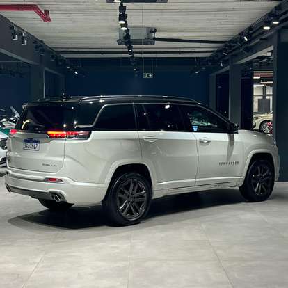 JEEP-COMMANDER-2024