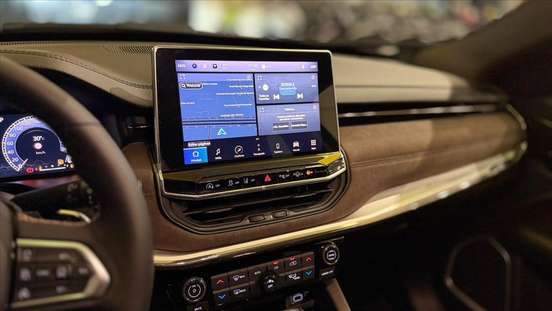 JEEP-COMMANDER-2.0 HURRICANE 4 TURBO GASOLINA OVERLAND AT9 JEEP-COMMANDER-2024