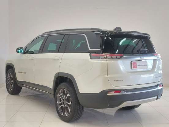 JEEP-COMMANDER-2022