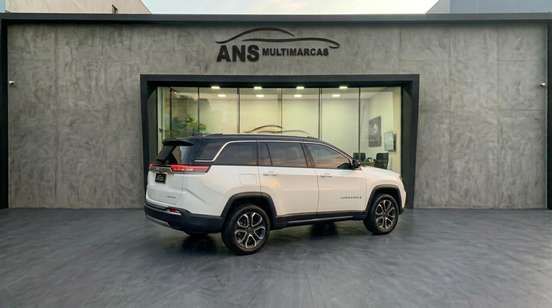 JEEP-COMMANDER-2024