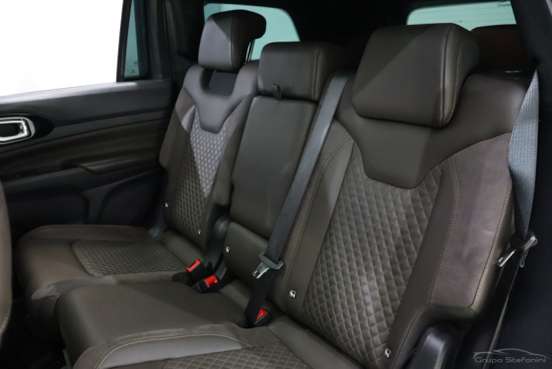 JEEP-COMMANDER-2022