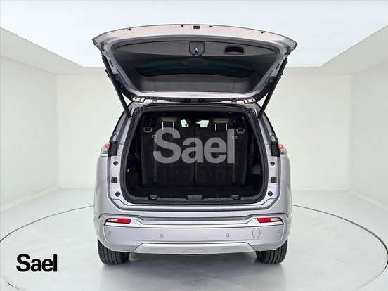 JEEP-COMMANDER-2025