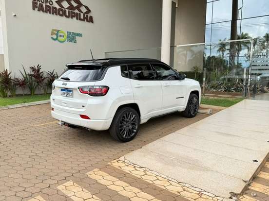 JEEP-COMPASS-2021