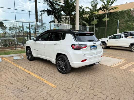 JEEP-COMPASS-2021