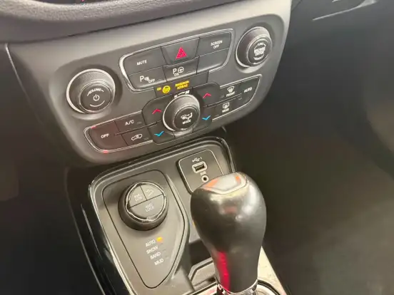 JEEP-COMPASS-2020