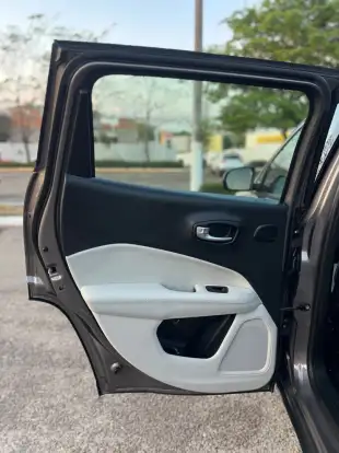 JEEP-COMPASS-2021