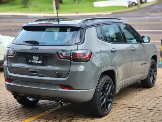 JEEP-COMPASS-2.0 HURRICANE 4 TURBO GASOLINA BLACKHAWK AT9 JEEP-COMPASS-2025