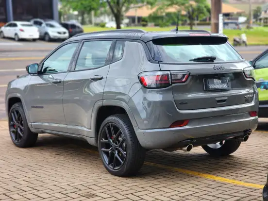 JEEP-COMPASS-2.0 HURRICANE 4 TURBO GASOLINA BLACKHAWK AT9 JEEP-COMPASS-2025