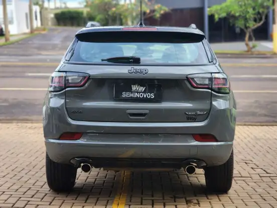 JEEP-COMPASS-2.0 HURRICANE 4 TURBO GASOLINA BLACKHAWK AT9 JEEP-COMPASS-2025