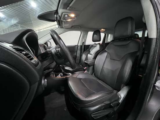 JEEP-COMPASS-2.0 16V FLEX LONGITUDE AUTOMÁTICO JEEP-COMPASS-2018