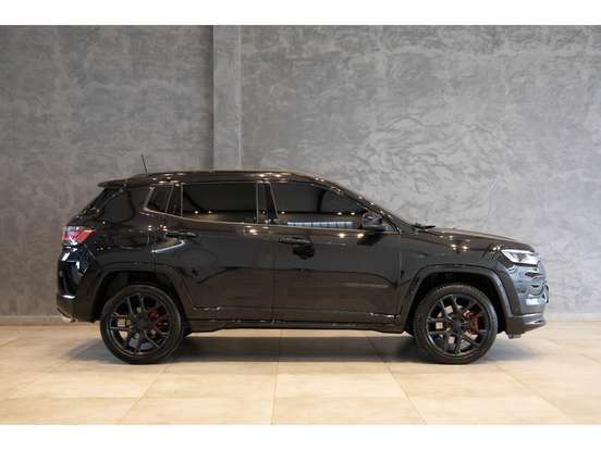 JEEP-COMPASS-2.0 HURRICANE 4 TURBO GASOLINA BLACKHAWK AT9 JEEP-COMPASS-2025