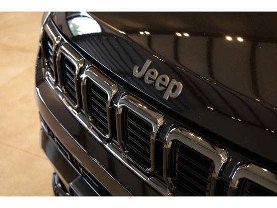 JEEP-COMPASS-2.0 HURRICANE 4 TURBO GASOLINA BLACKHAWK AT9 JEEP-COMPASS-2025