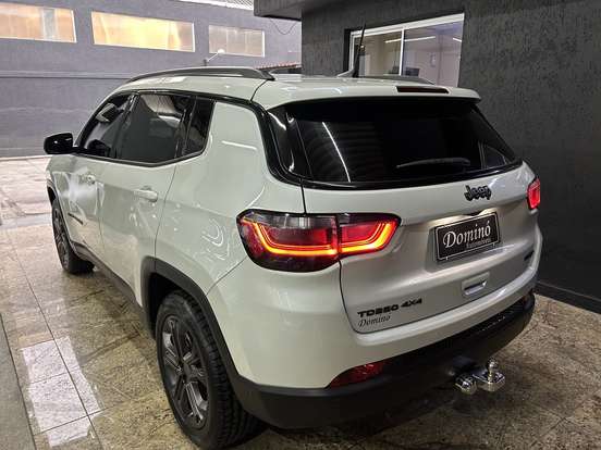 JEEP-COMPASS-2021