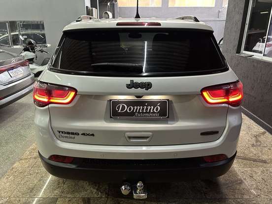 JEEP-COMPASS-2021