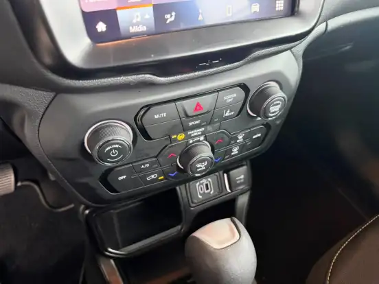 JEEP-RENEGADE-2024
