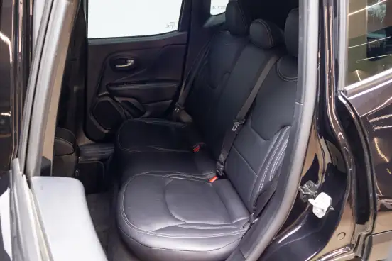 JEEP-RENEGADE-2024