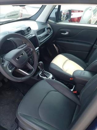 JEEP RENEGADE 1.3 T270 TURBO FLEX LONGITUDE AT6