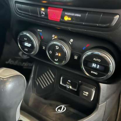 JEEP-RENEGADE-2015