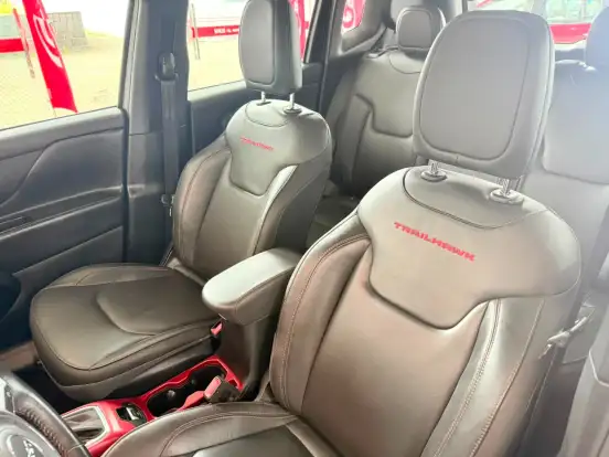 JEEP-RENEGADE-2.0 16V TURBO DIESEL TRAILHAWK 4P 4X4 AUTOMÁTICO JEEP-RENEGADE-2021