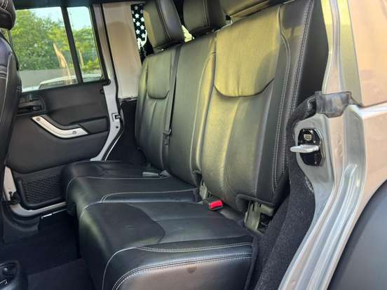 JEEP-WRANGLER-3.6 UNLIMITED SAHARA 4X4 V6 GASOLINA 4P AUTOMÁTICO JEEP-WRANGLER-2018
