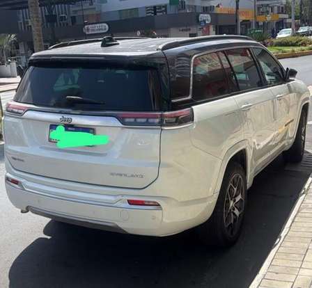 JEEP-COMMANDER-2022
