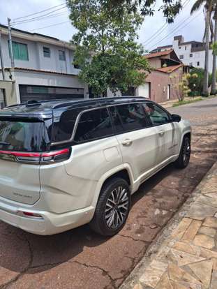 JEEP-COMMANDER-2025