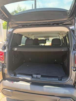 JEEP-RENEGADE-2023