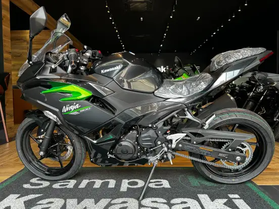 KAWASAKI-NINJA 500-2025