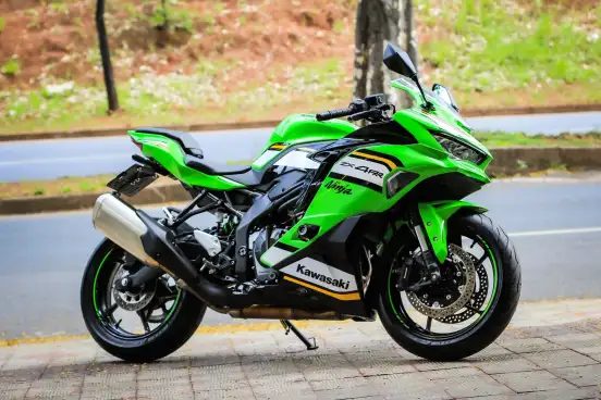 KAWASAKI-NINJA ZX-4RR-2026