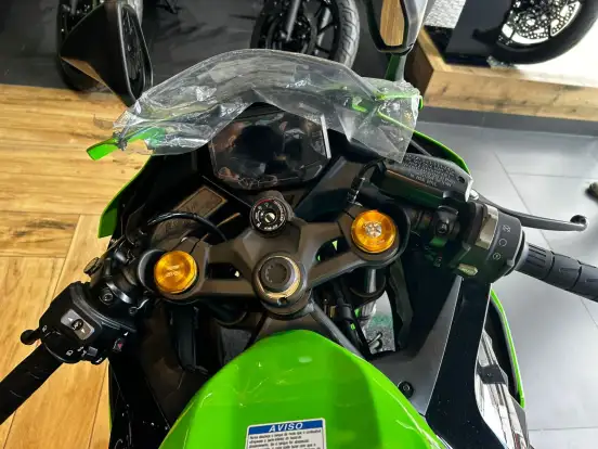 KAWASAKI-NINJA ZX-4RR-2026