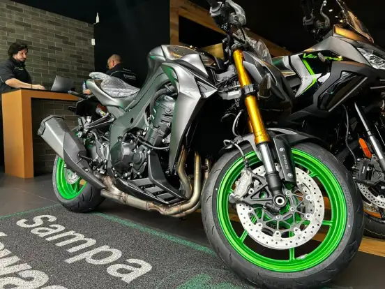 KAWASAKI-Z1100 SE KAWASAKI-Z1100 SE-2026