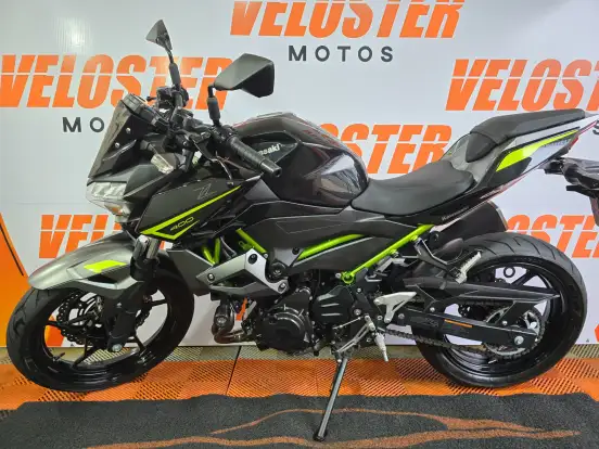 KAWASAKI-Z400-2023