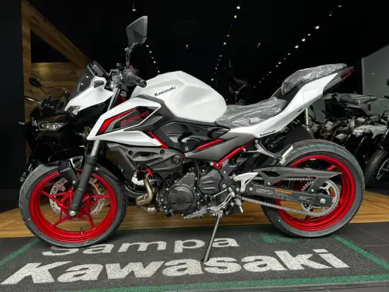 KAWASAKI-Z500 SE-2026
