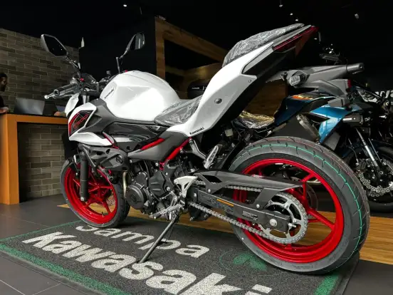 KAWASAKI-Z500 SE KAWASAKI-Z500 SE-2026
