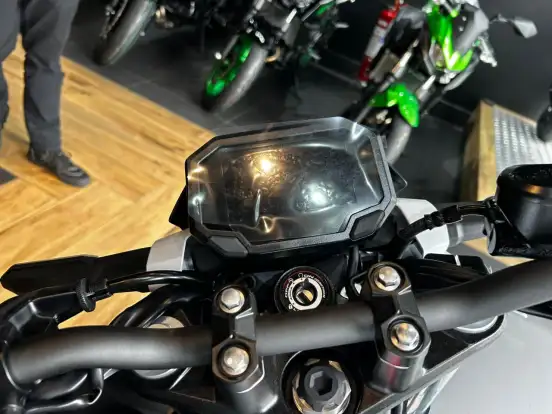 KAWASAKI-Z500 SE-2026