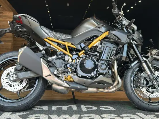 KAWASAKI-Z900 KAWASAKI-Z900-2026
