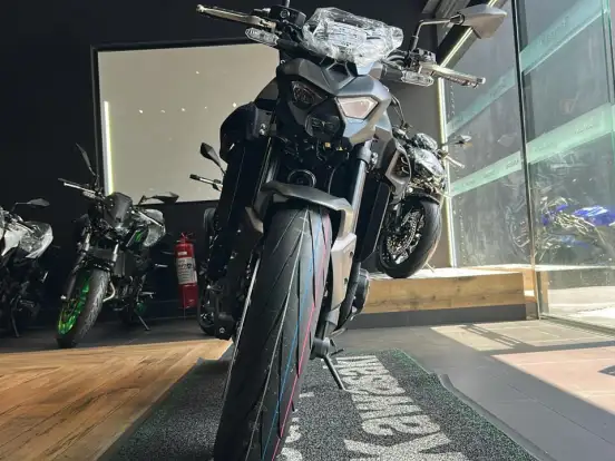 KAWASAKI-Z900 KAWASAKI-Z900-2026