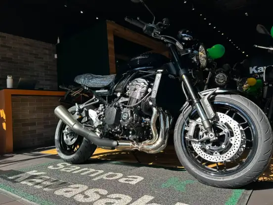 KAWASAKI-Z900RS-2026