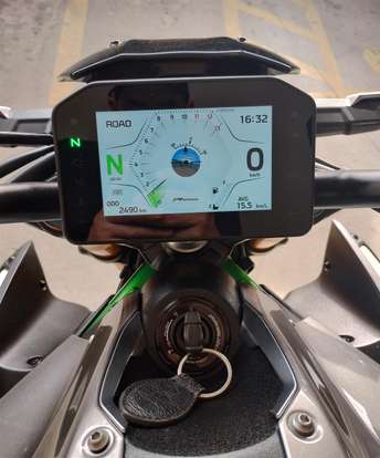KAWASAKI-Z900 R EDITION-2025