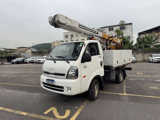 KIA-BONGO-2.5 TD DIESEL STD CS 4x4 MANUAL KIA-BONGO-2024