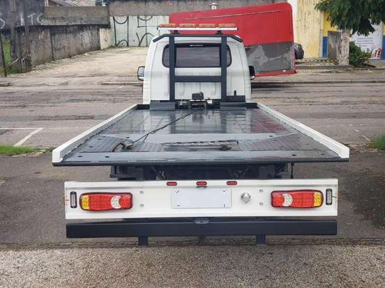 KIA-BONGO-2018