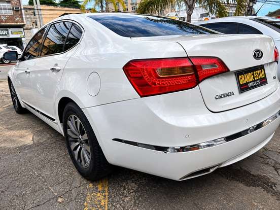 KIA-CADENZA-3.5 V6 24V GASOLINA 4P AUTOMÁTICO KIA-CADENZA-2011