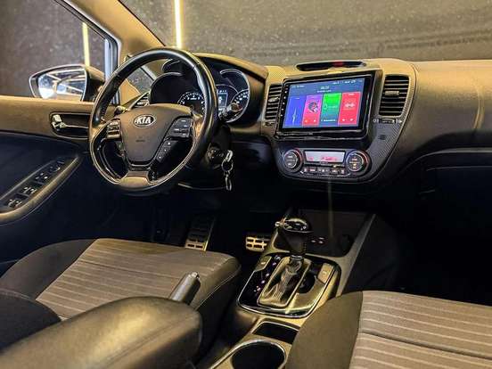 KIA-CERATO-1.6 SX 16V FLEX 4P AUTOMÁTICO KIA-CERATO-2018