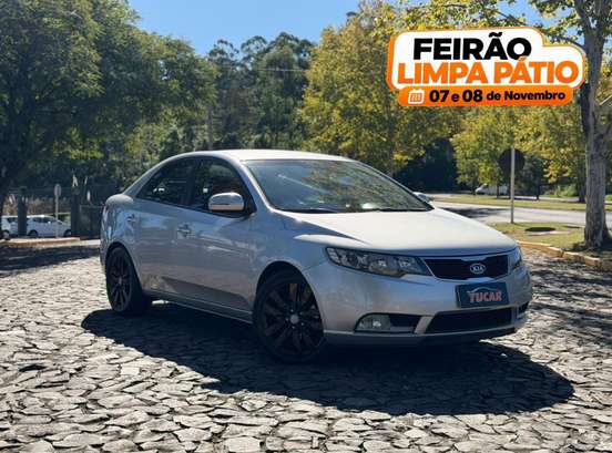 KIA-CERATO-2012